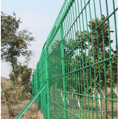 公路护栏